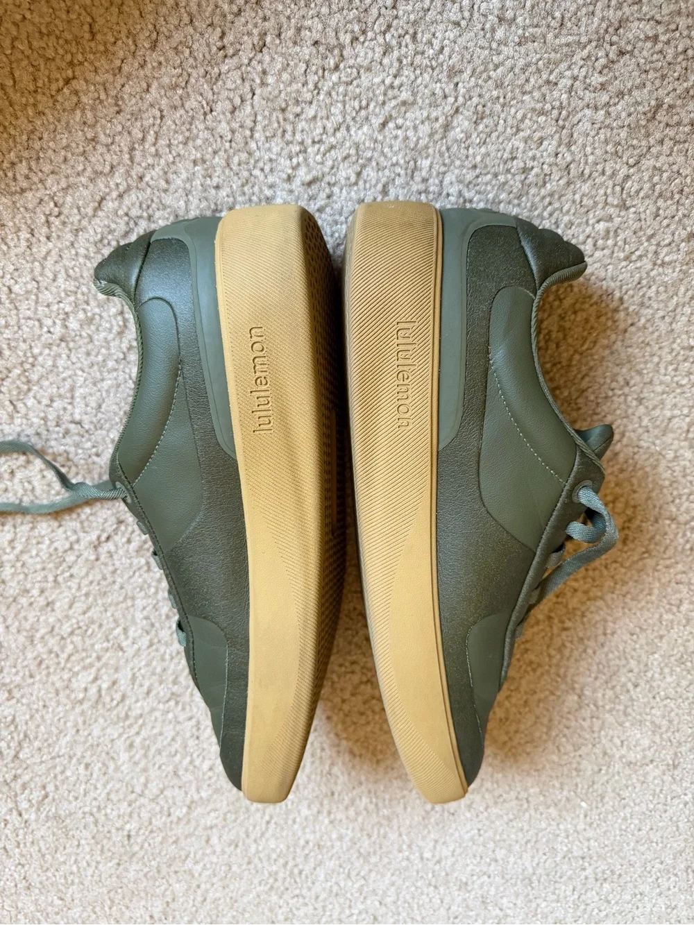 Lululemon Men's Cityverse Sneaker olive green Size 10,5